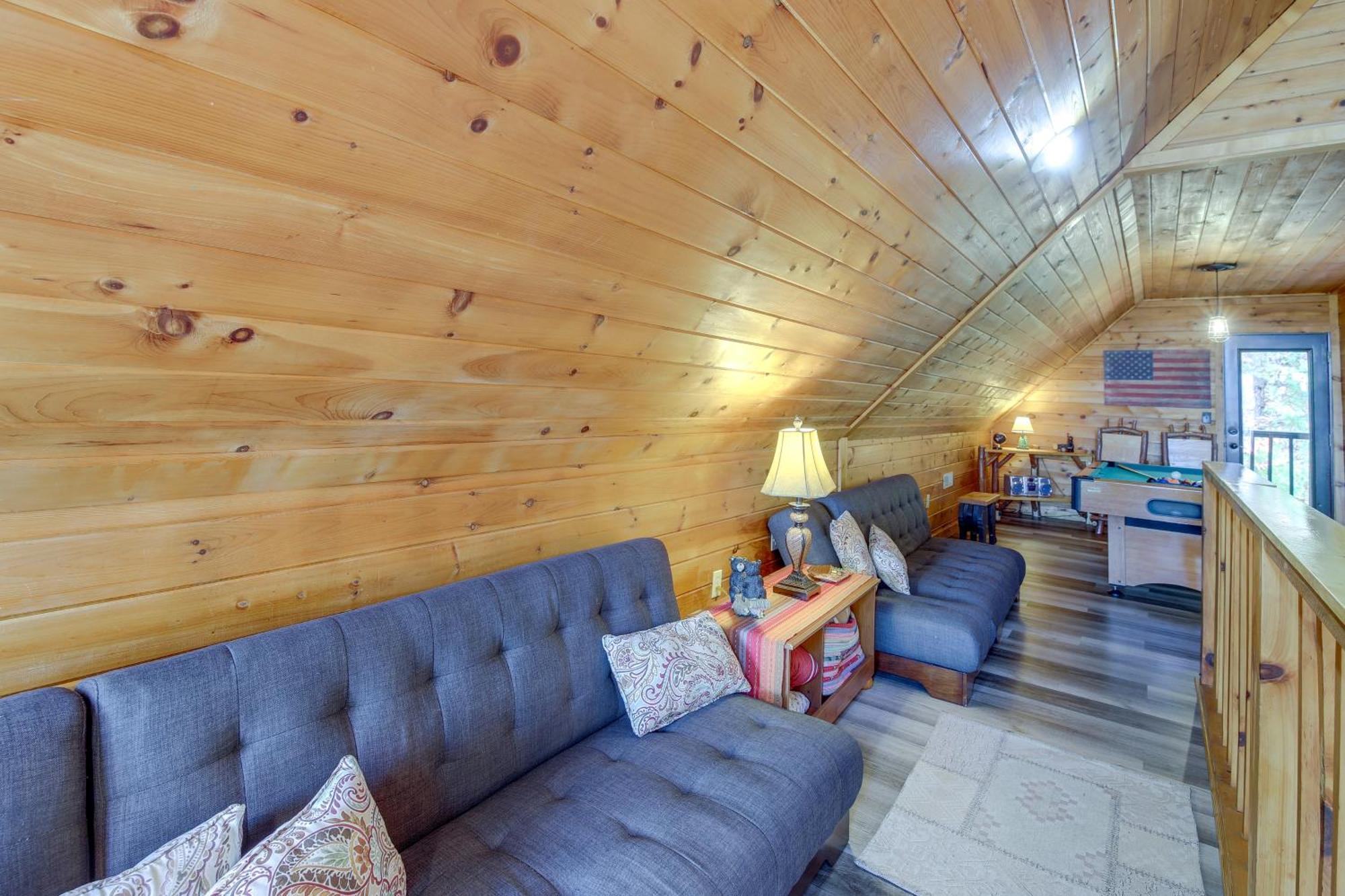 Above And Beyond Pigeon Forge Cabin With Prime Views! Eksteriør bilde