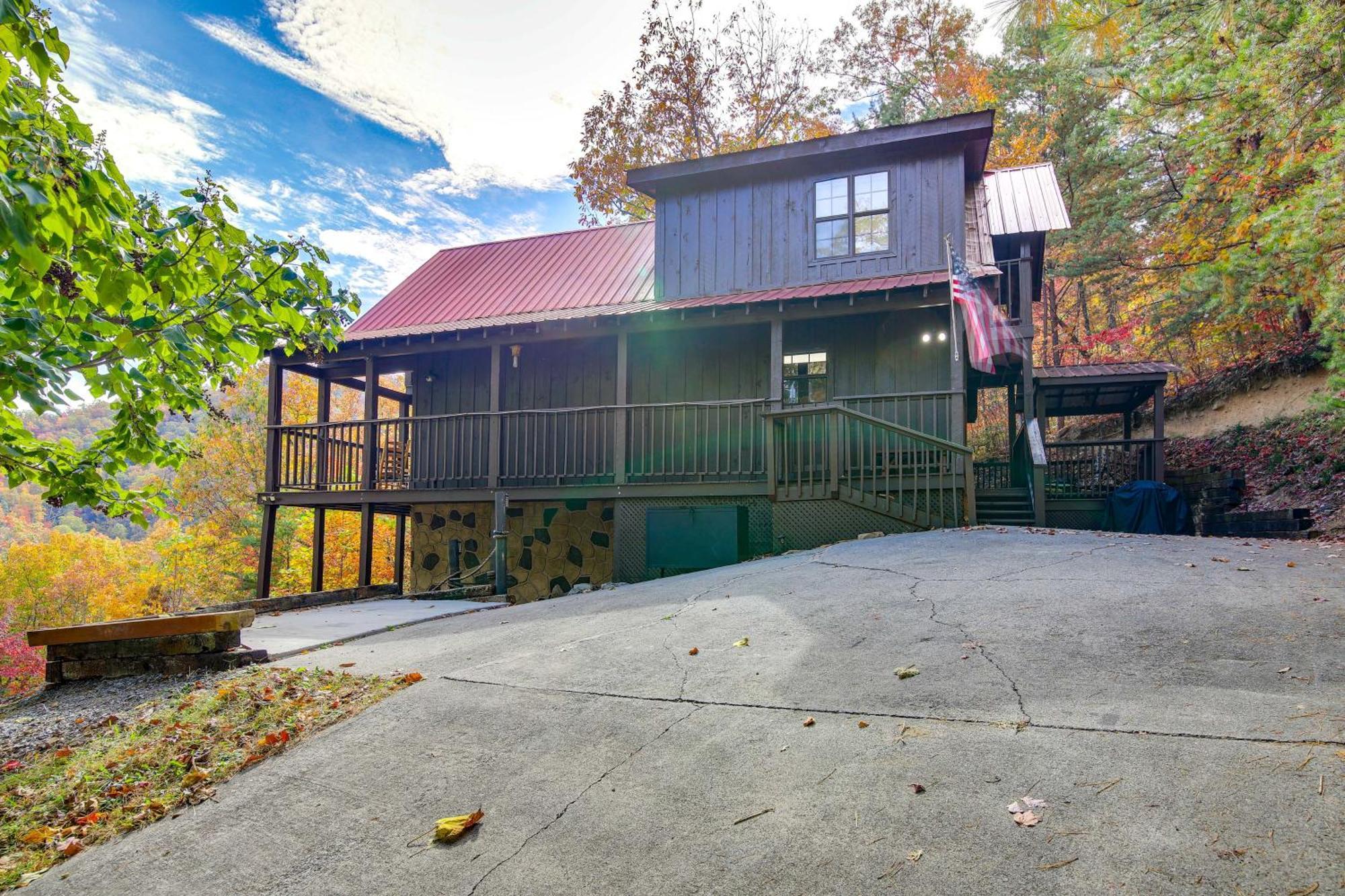 Above And Beyond Pigeon Forge Cabin With Prime Views! Eksteriør bilde