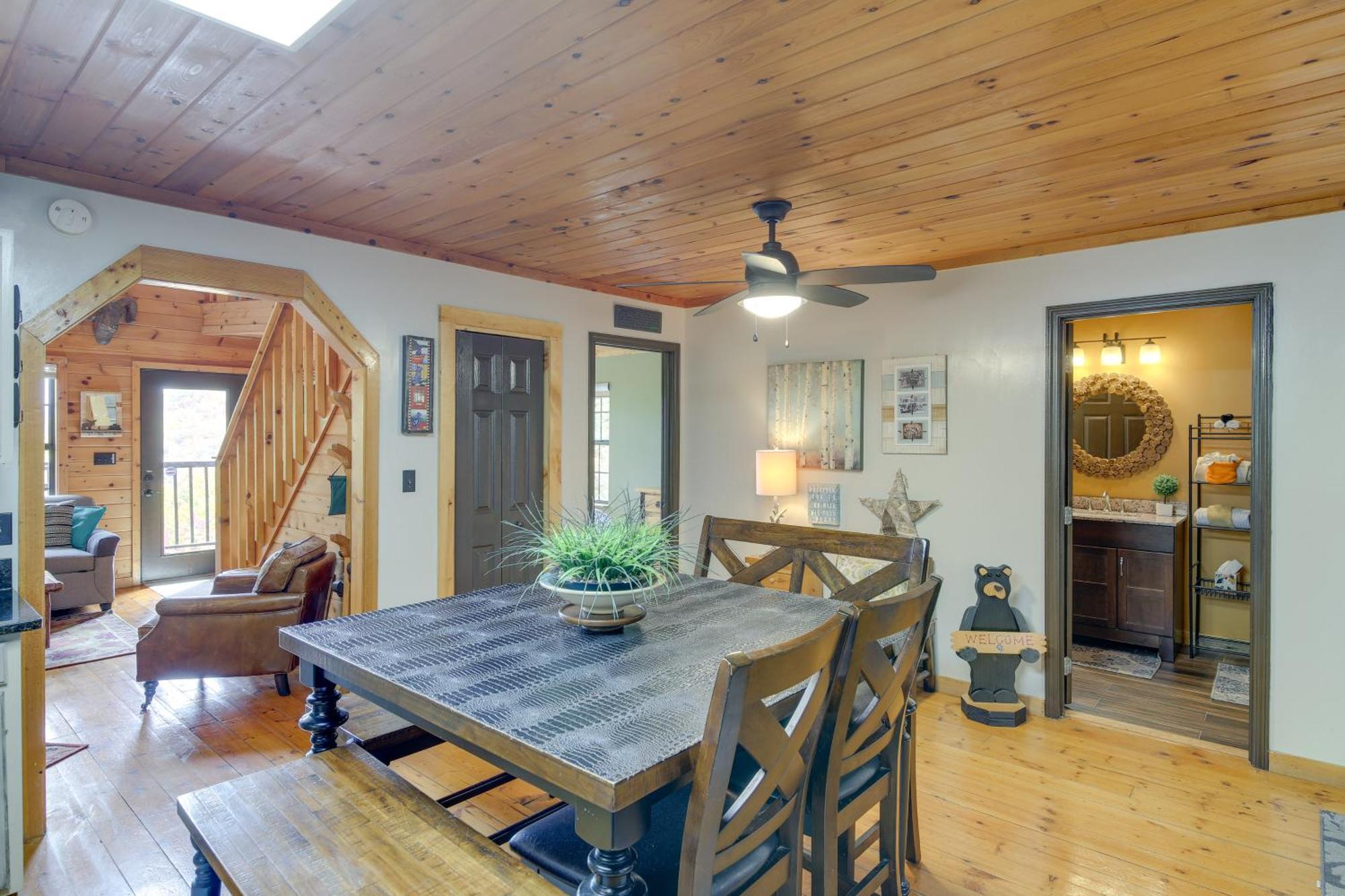 Above And Beyond Pigeon Forge Cabin With Prime Views! Eksteriør bilde